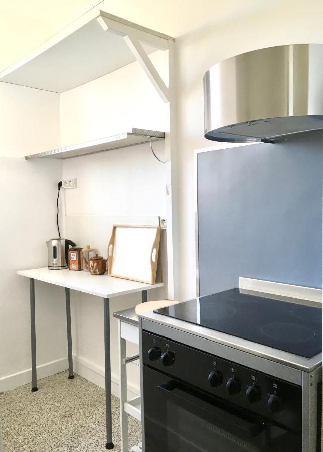 Dans une maison, appartement indépendant et jardin Perpignan Extérieur photo