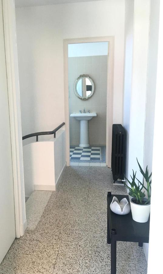 Dans une maison, appartement indépendant et jardin Perpignan Extérieur photo