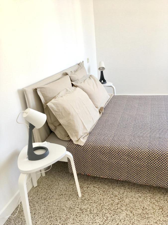 Dans une maison, appartement indépendant et jardin Perpignan Extérieur photo